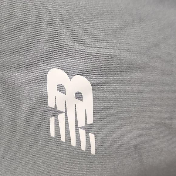 New Balance quarter zip fleece pull over - Picture 2 of 4